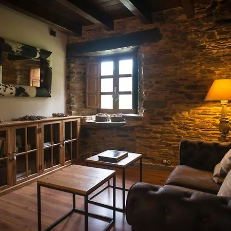 Complejo Rural Casona De *
