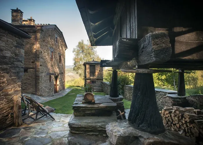 Aldea Rural Y Gastro Restaurante Casona De *