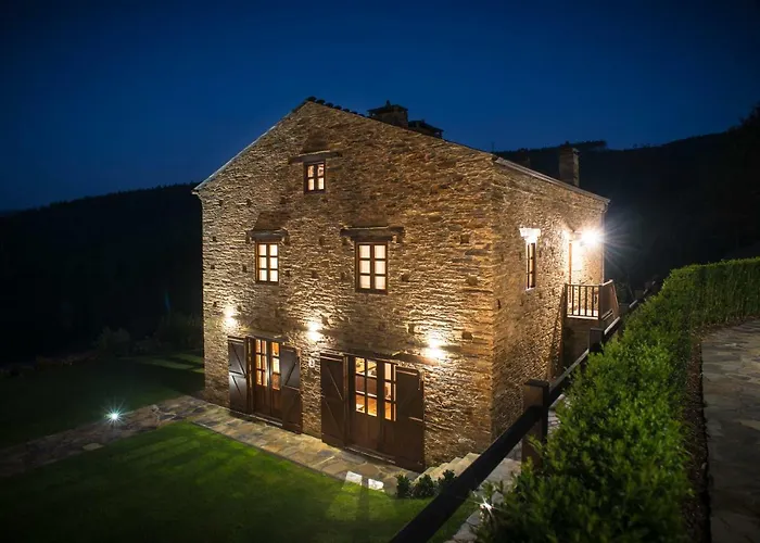 ヴィラ Aldea Rural Y Gastro Restaurante Casona De